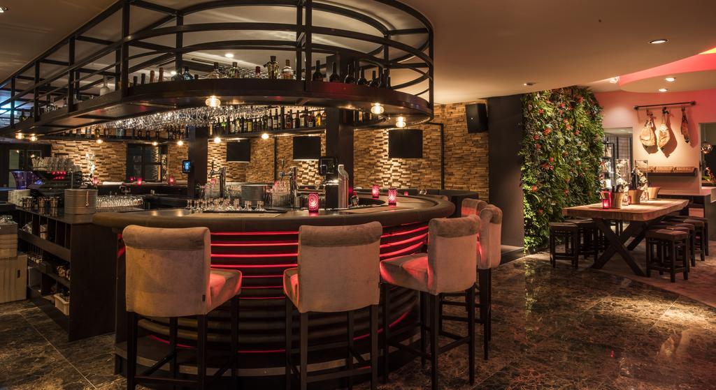Hotel-Restaurant Unicum Elzenhagen Poeldijk Extérieur photo